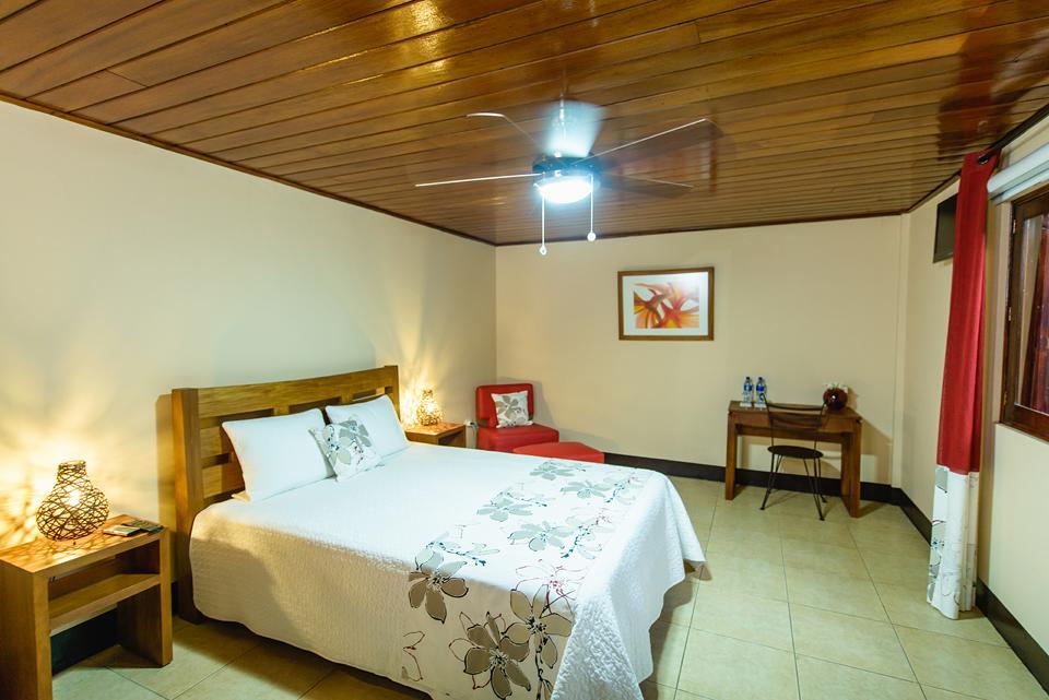 Hotel Flor De Sarta León Chambre photo