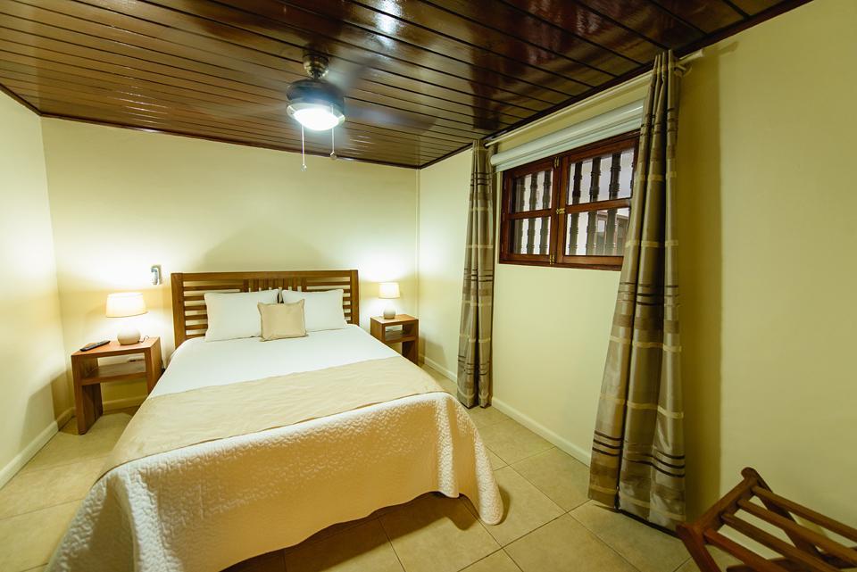 Hotel Flor De Sarta León Chambre photo