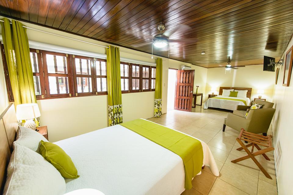 Hotel Flor De Sarta León Chambre photo