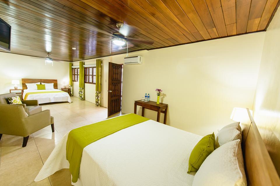 Hotel Flor De Sarta León Chambre photo