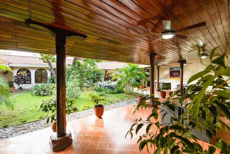 Hotel Flor De Sarta León Extérieur photo