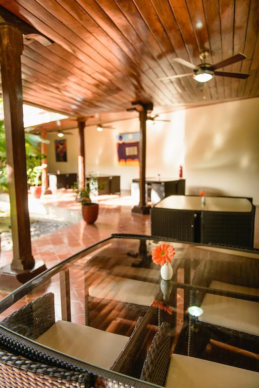 Hotel Flor De Sarta León Extérieur photo